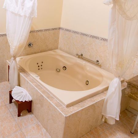 Hotel Casona Misiones Querétaro Esterno foto